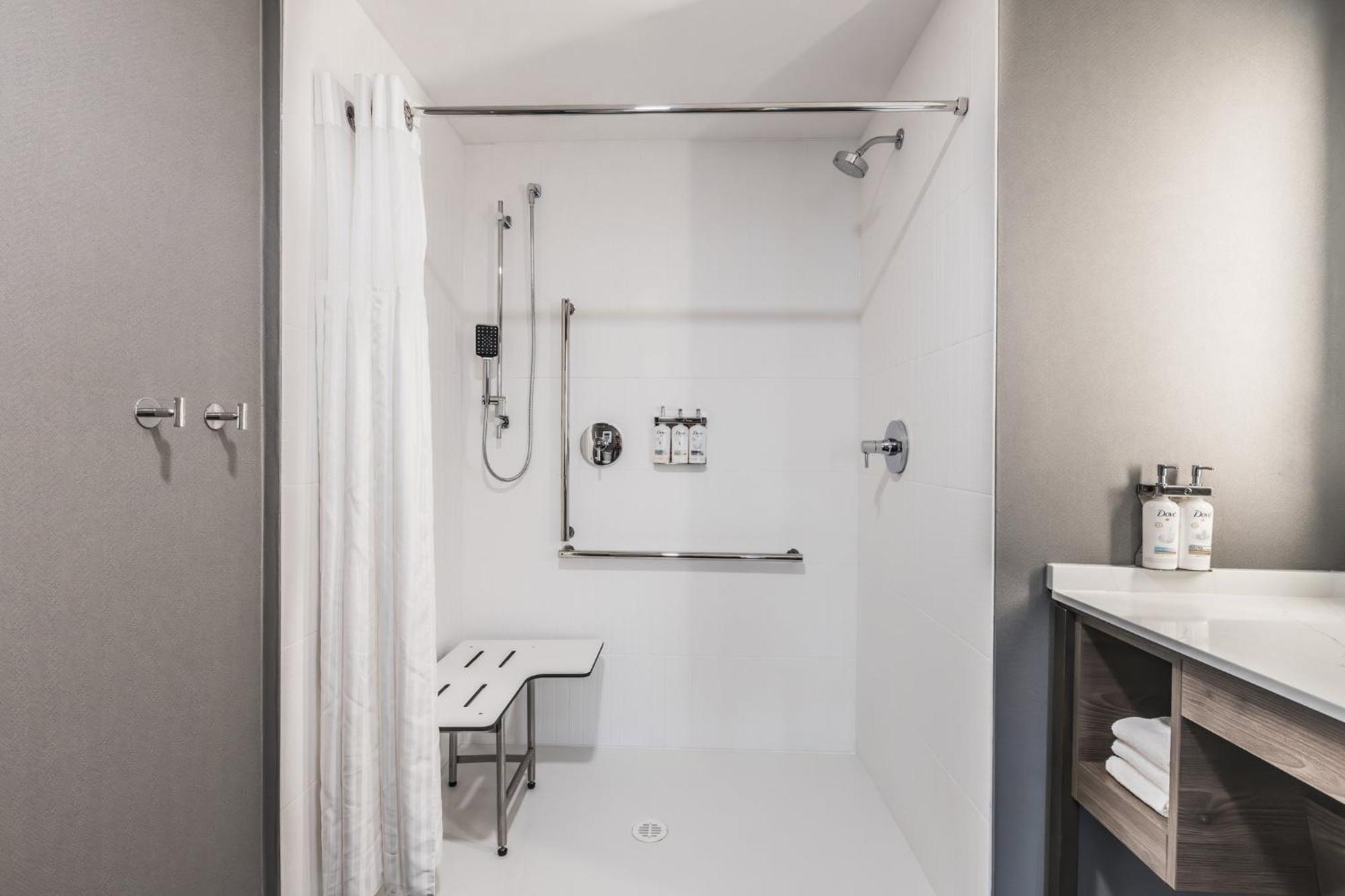 Staybridge Suites - Dawson Creek By Ihg Ngoại thất bức ảnh
